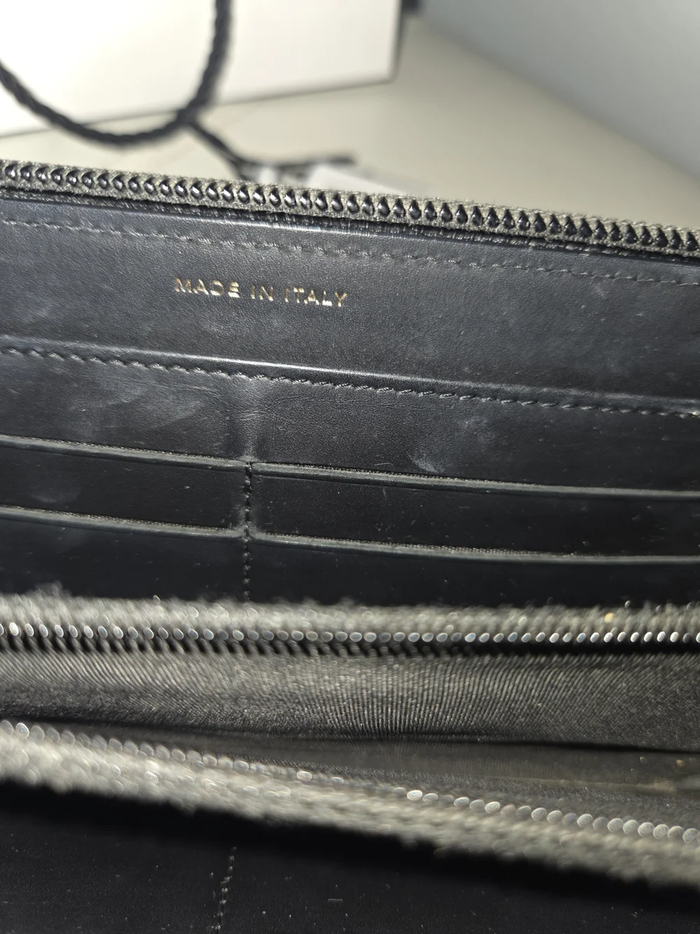 CHANEL authentic zip